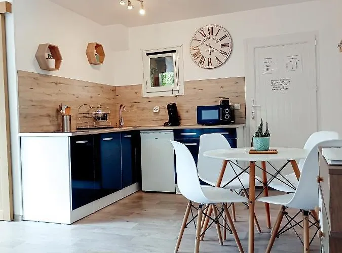 Le Du Pressoir * Gisay